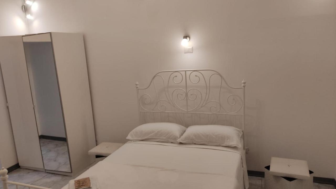 Vicolo Stretto * Catánia